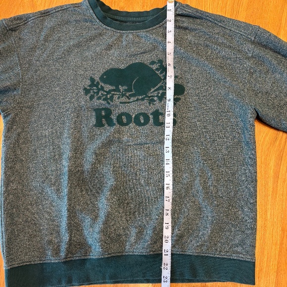 Roots Classic Beaver Green Crewneck Sweatshirt - Picture 8 of 11